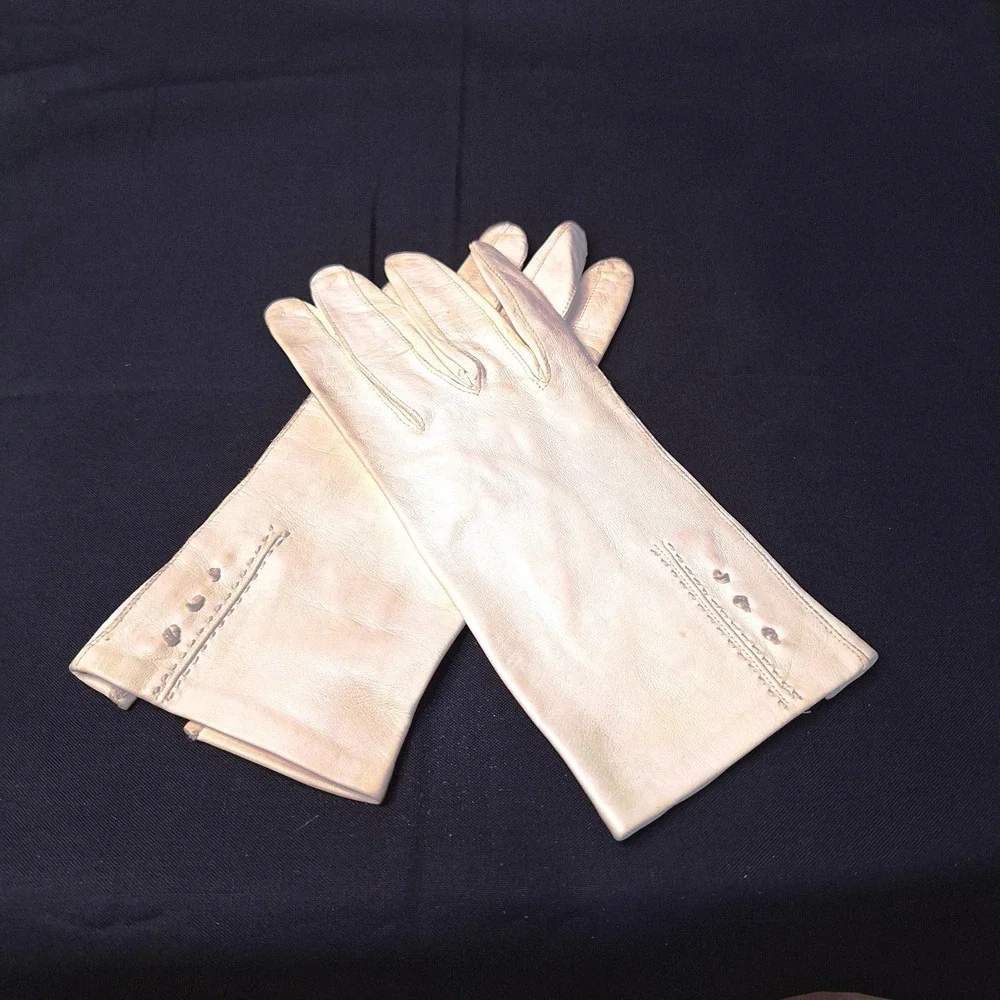Vintage Ladies' White Leather Gloves Size 6-1/2 Made in Italy